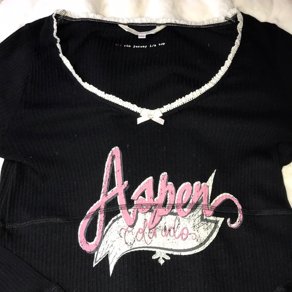Cute and comfy Aspen top NWOT - Picture 2 of 4
